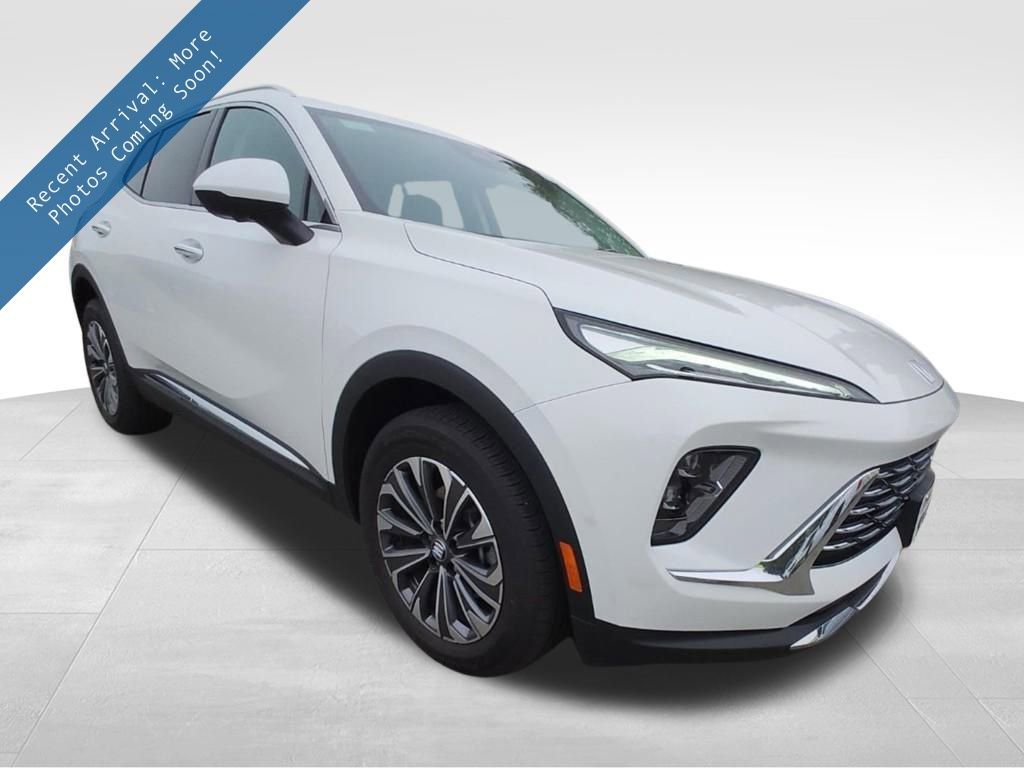 2025 Buick Envision Preferred's photo