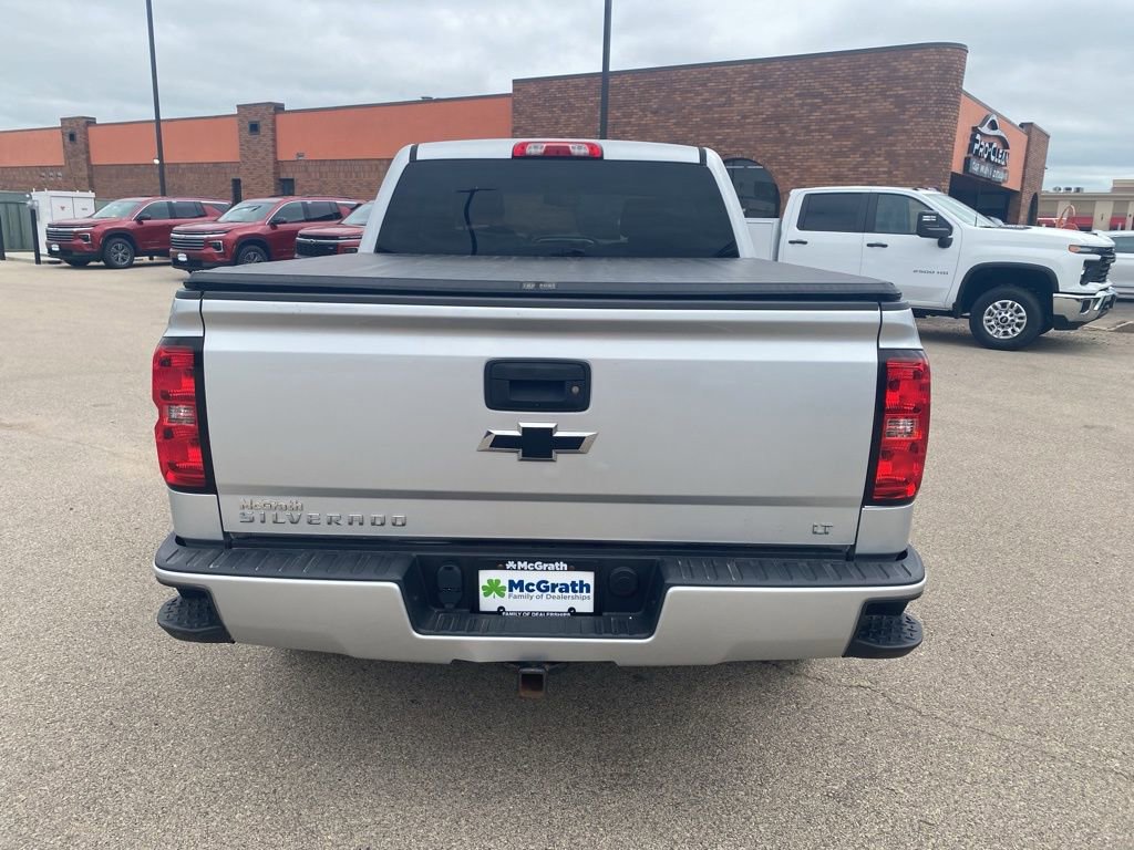 2017 Chevrolet Silverado 1500 LT photo 4