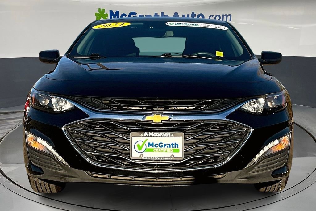 2024 Chevrolet Malibu 1LT photo 2