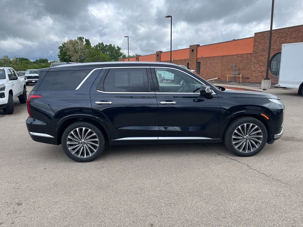 Used 2023 Hyundai Palisade Calligraphy with VIN KM8R7DGE1PU620270 for sale in Dubuque, IA