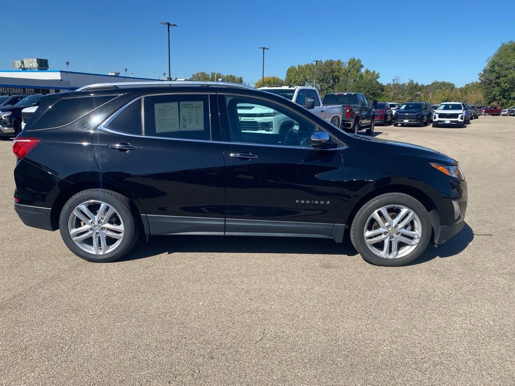 2020 Chevrolet Equinox Premier photo 2