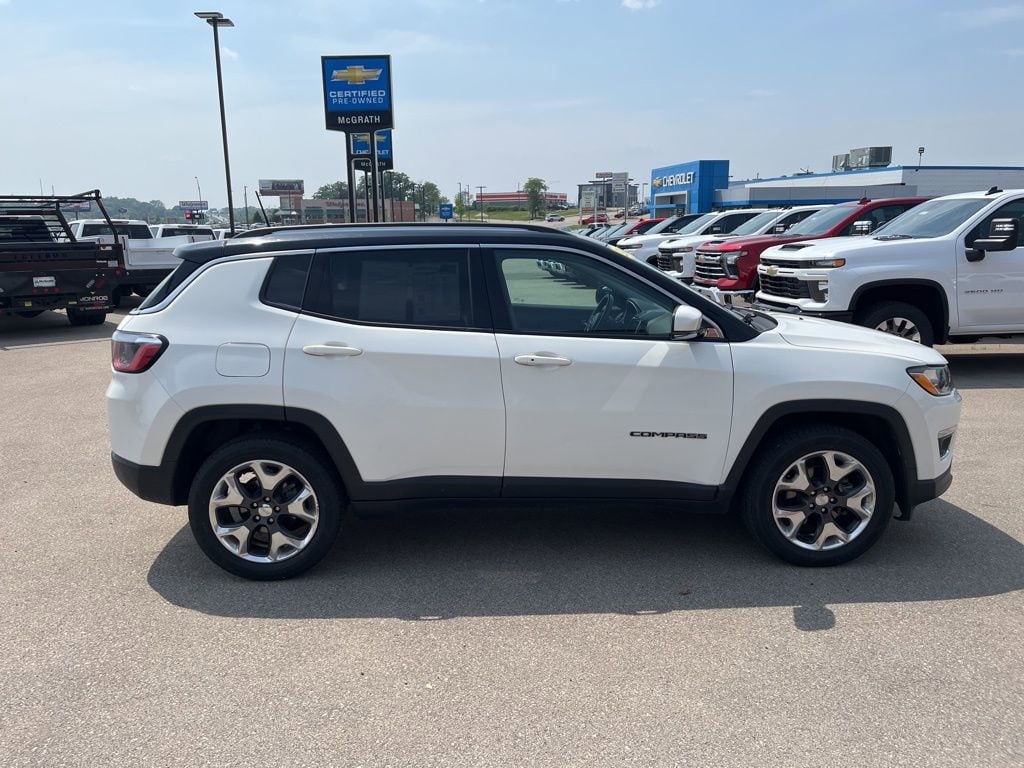 Used 2019 Jeep Compass Limited with VIN 3C4NJDCB0KT766565 for sale in Dubuque, IA