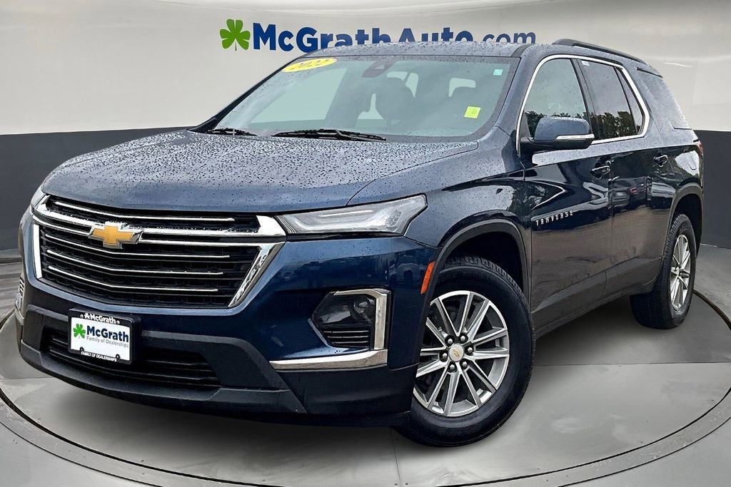 2022 Chevrolet Traverse Leather photo 2