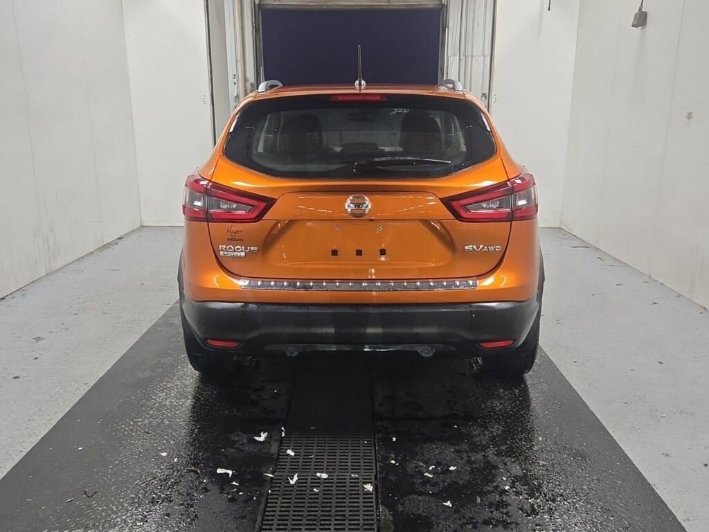 Used 2022 Nissan Rogue Sport SV SUV