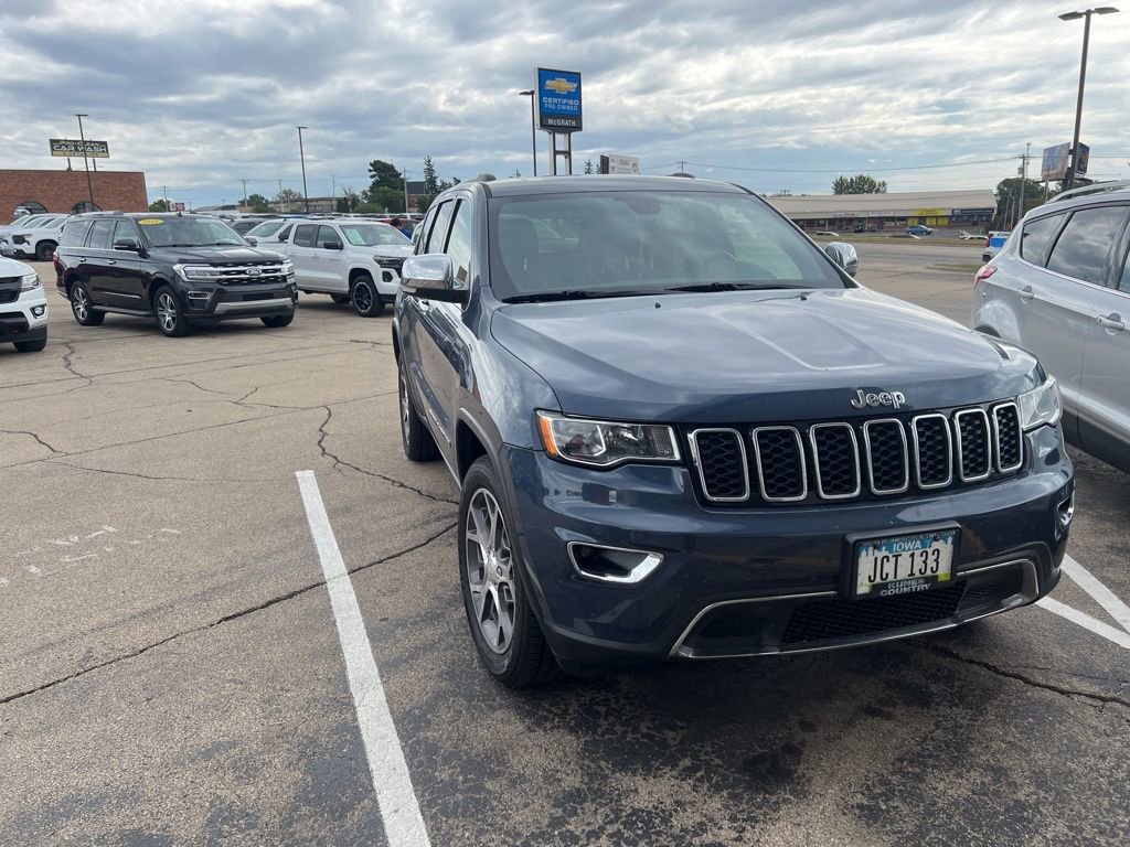 2020 Jeep Grand Cherokee Limited photo 2