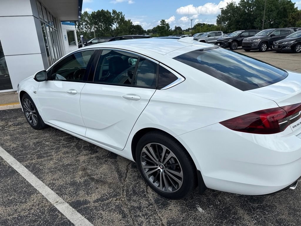 Used 2018 Buick Regal Sportback Essence Hatchback