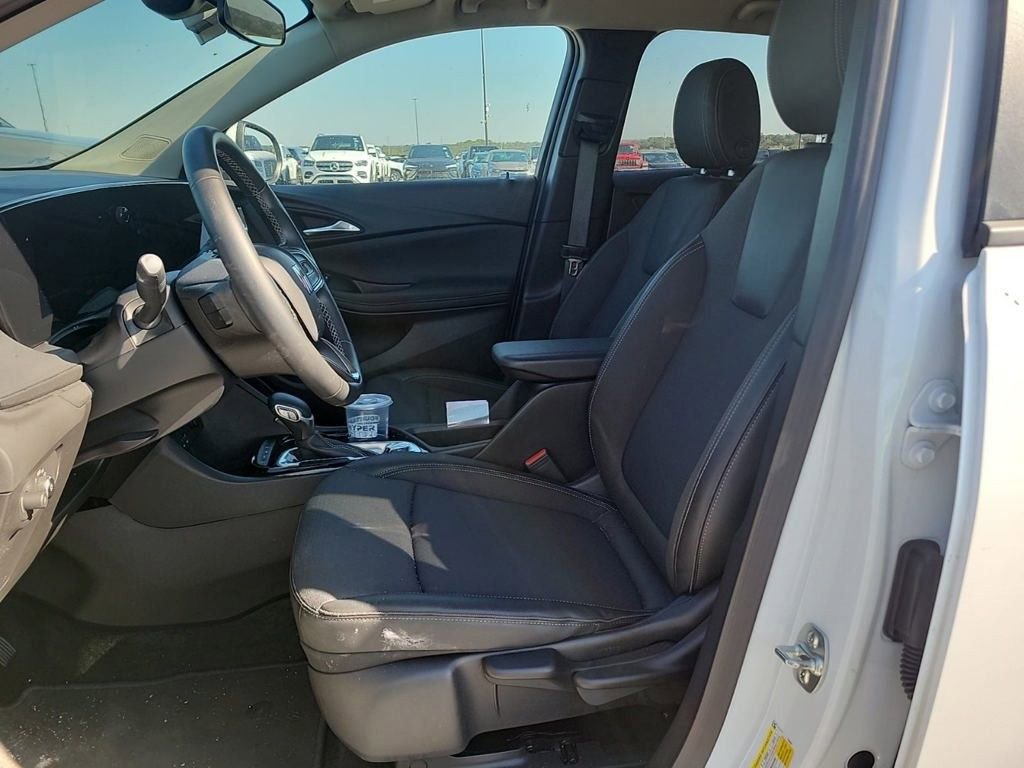 2025 Buick Encore GX Preferred photo 3