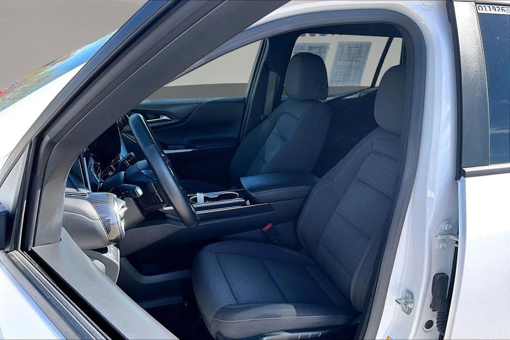 2025 Chevrolet Equinox LT - Photo 24