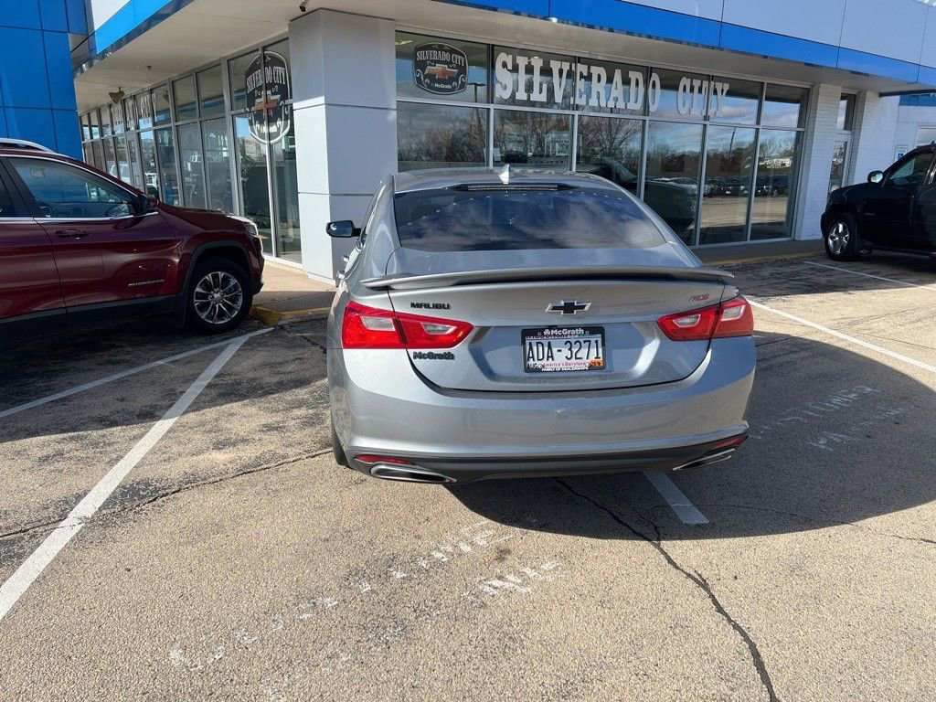 2023 Chevrolet Malibu RS photo 4