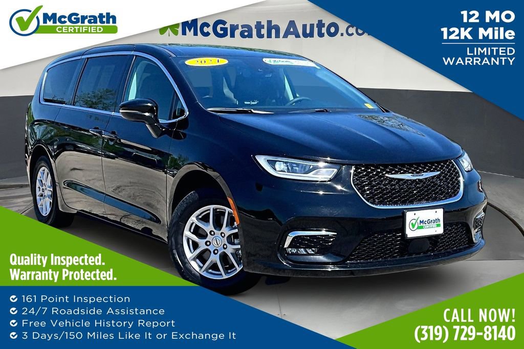 2024 Chrysler Pacifica Touring L's photo