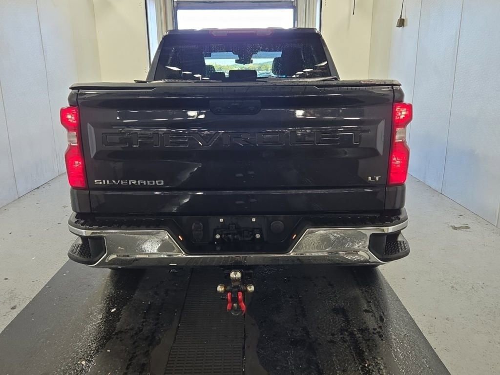 2022 Chevrolet Silverado 1500 LT photo 4