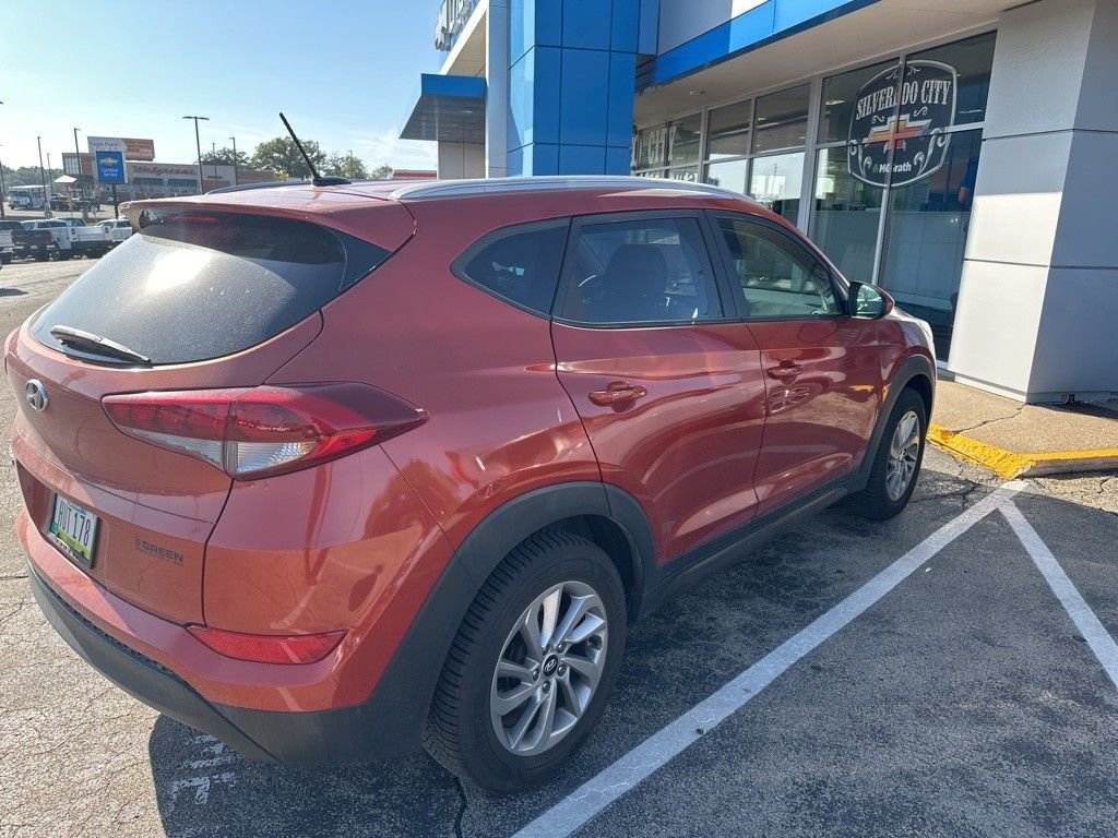 2016 Hyundai Tucson SE photo 4