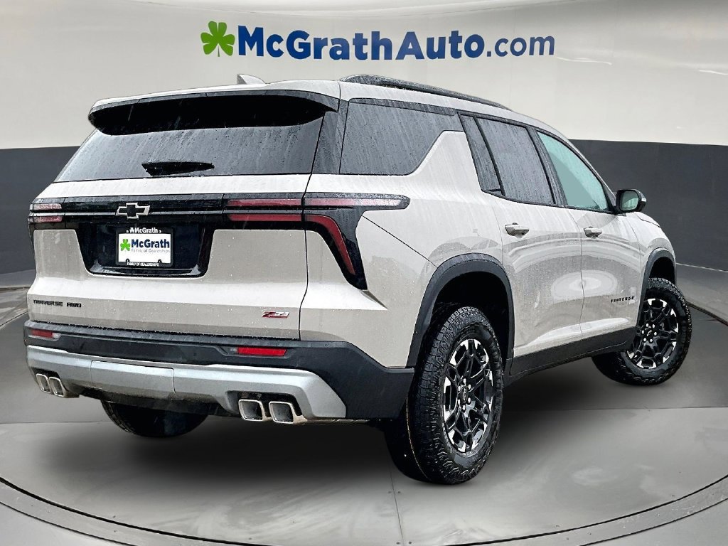 2027 Chevrolet Traverse Z71 - Photo 7
