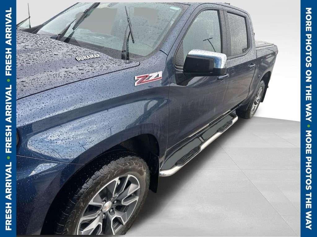 2022 Chevrolet Silverado 1500 LT 4X4 Crew Cab Short Box's photo