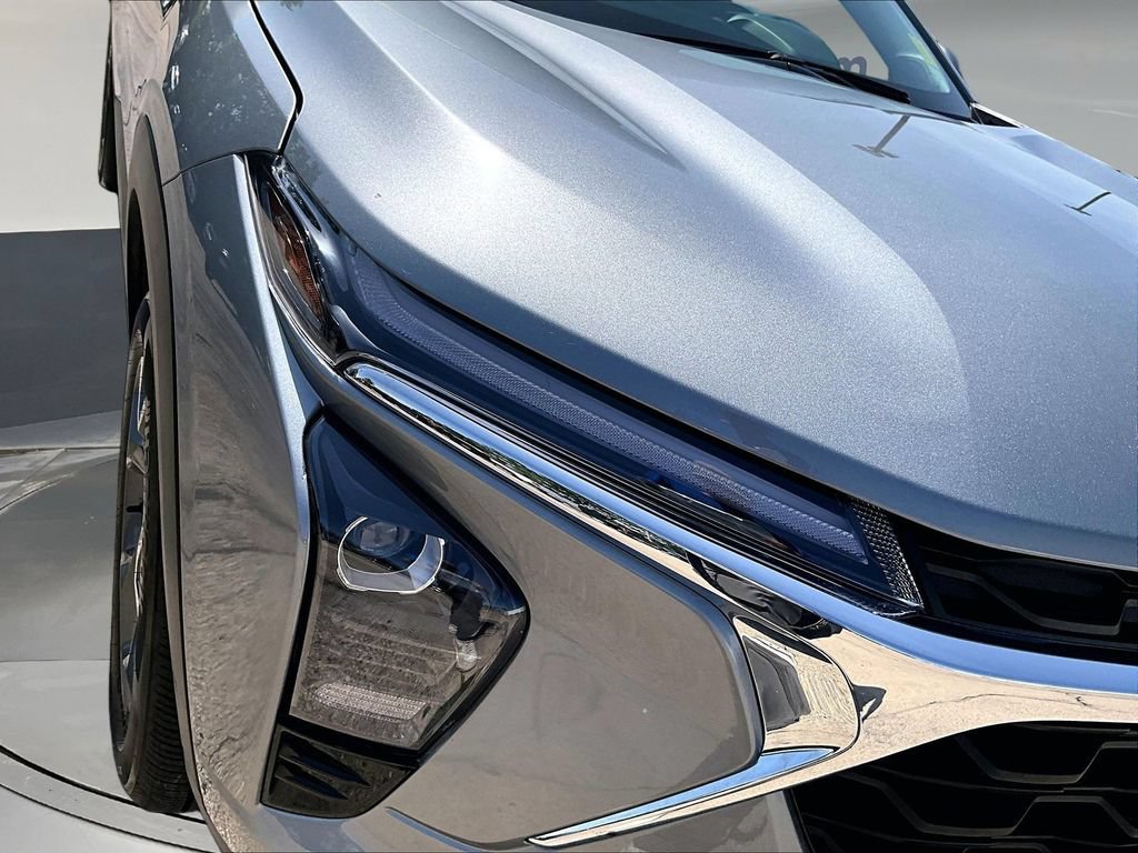 2025 Chevrolet Trax LT - Photo 32