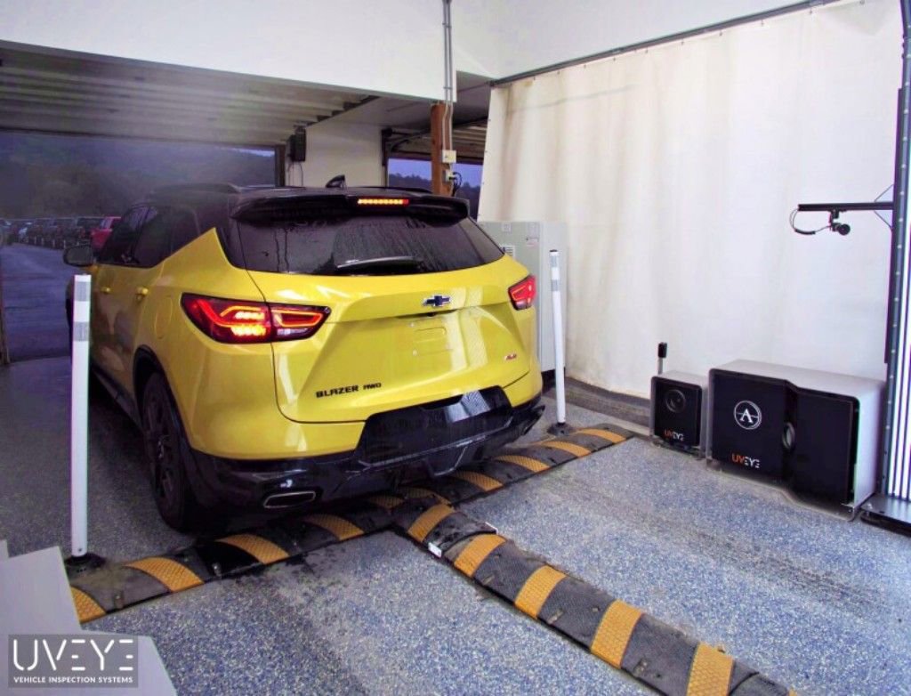 2023 Chevrolet Blazer RS photo 2