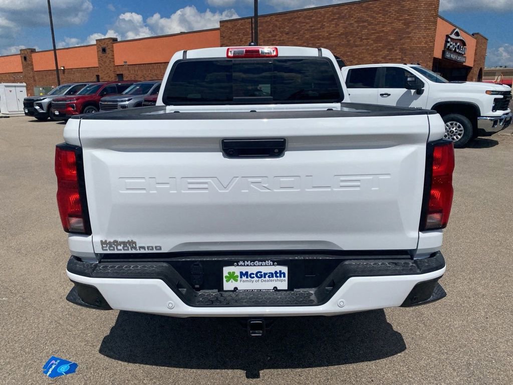 2026 Chevrolet Colorado LT photo 4