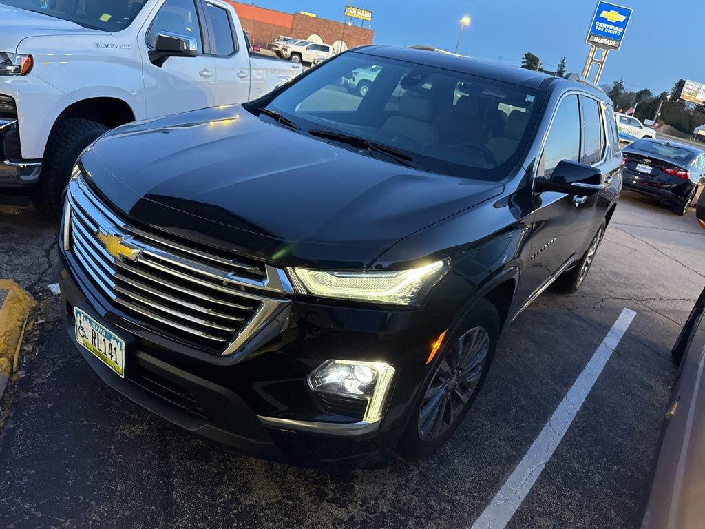 2022 Chevrolet Traverse Premier photo 3