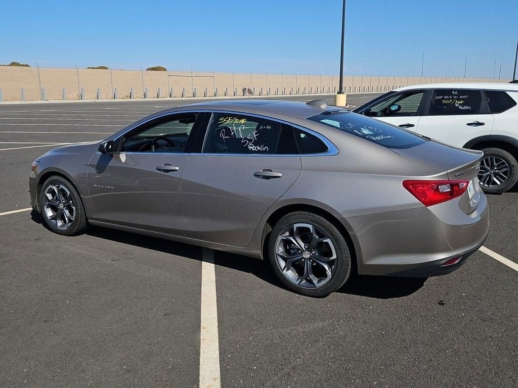 2024 Chevrolet Malibu 1LT photo 3