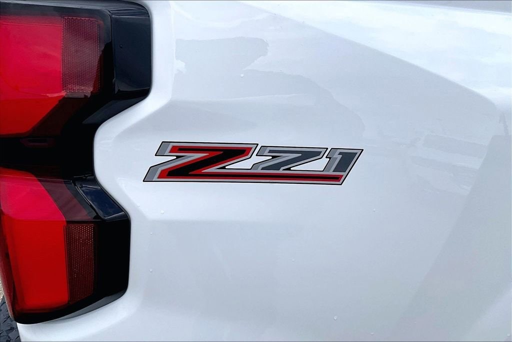 2026 Chevrolet Colorado Z71 - Photo 11