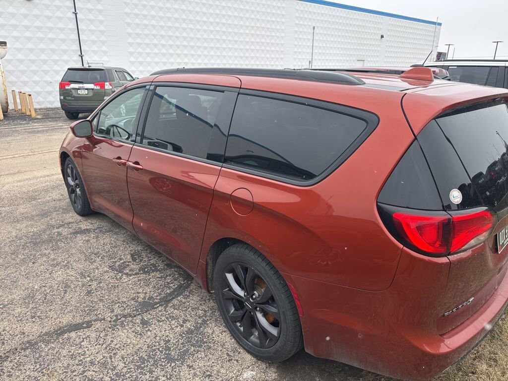 Used 2018 Chrysler Pacifica Touring L Plus Van