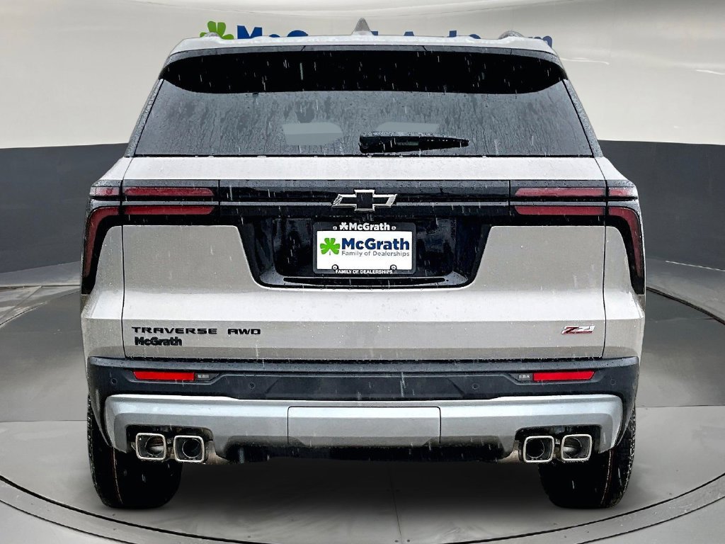 2027 Chevrolet Traverse Z71 - Photo 6
