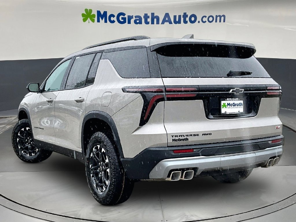 2027 Chevrolet Traverse Z71 - Photo 5