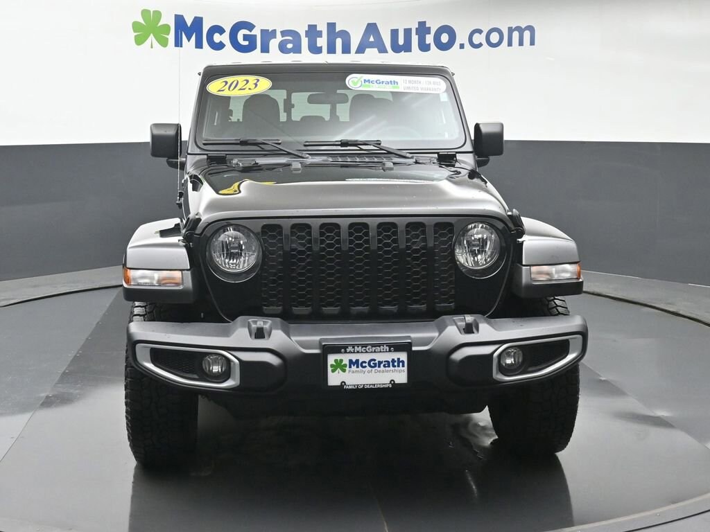 Used 2023 Jeep Gladiator Sport S Truck Crew Cab