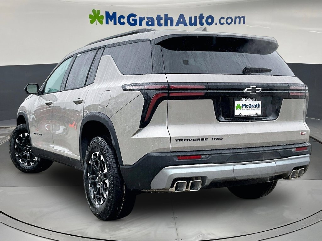2027 Chevrolet Traverse Z71 - Photo 5