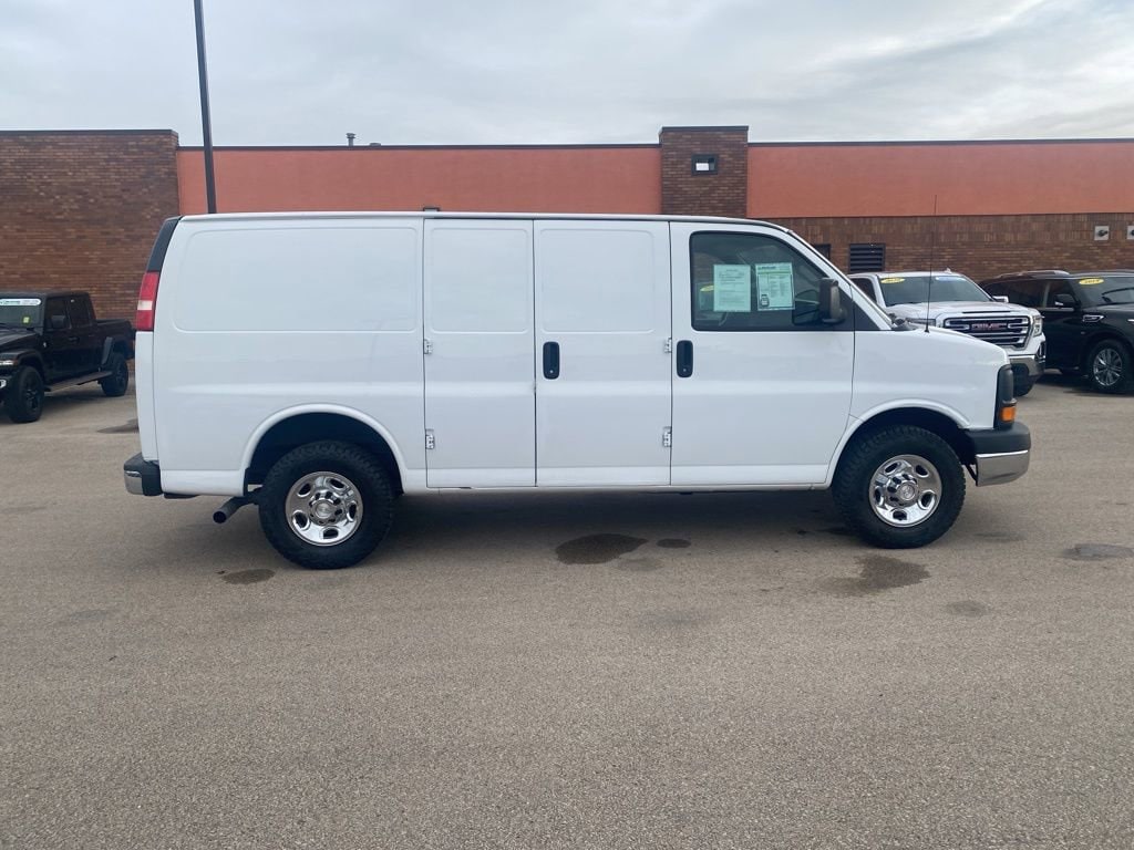 Used 2016 Chevrolet Express Cargo Work Van with VIN 1GCWGAFF0G1146927 for sale in Hiawatha, IA