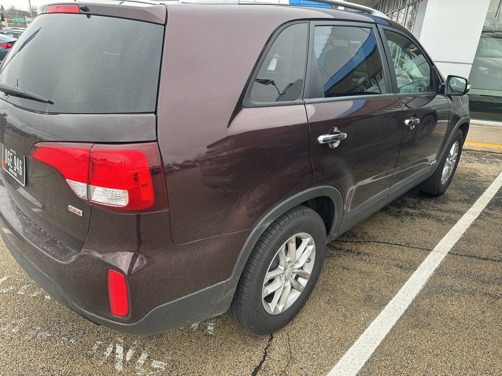2015 Kia Sorento LX photo 3