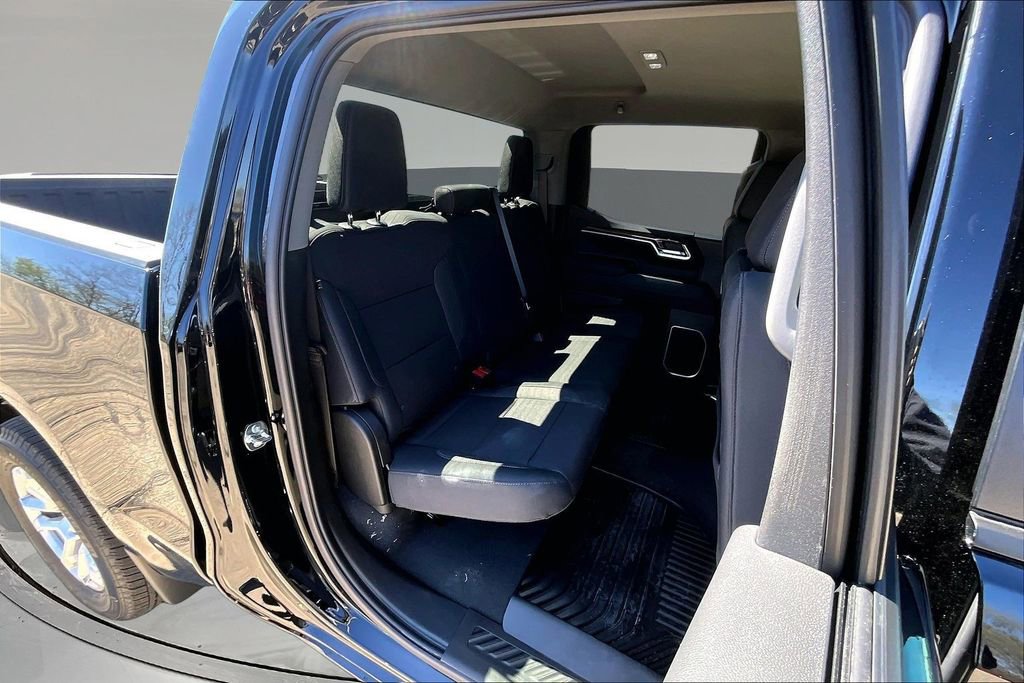 2026 Chevrolet Silverado 1500 LT - Photo 10