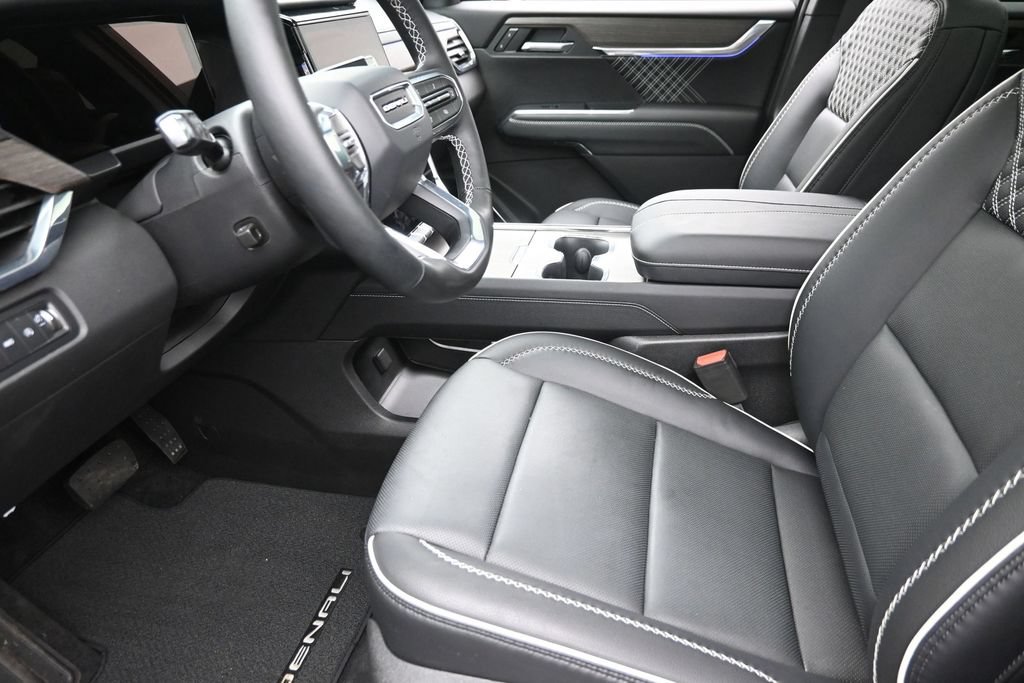 2026 GMC Acadia Denali - Photo 19