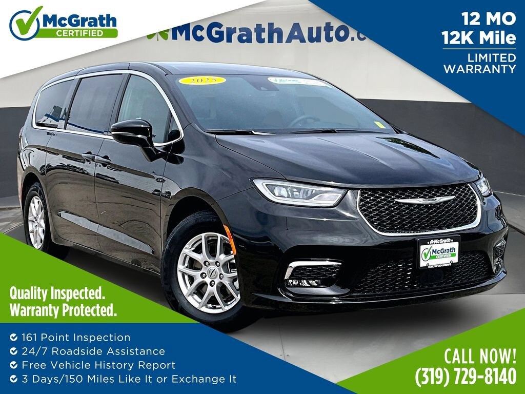 Used 2025 Chrysler Pacifica Select Van Passenger Van
