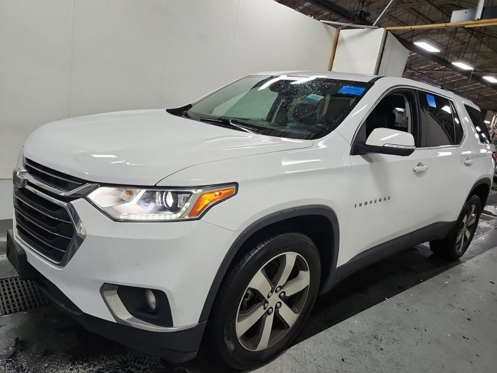 2021 Chevrolet Traverse Leather photo 3