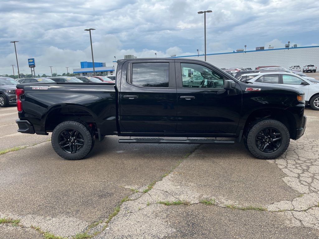 2020 Chevrolet Silverado 1500 Custom Trail Boss photo 2