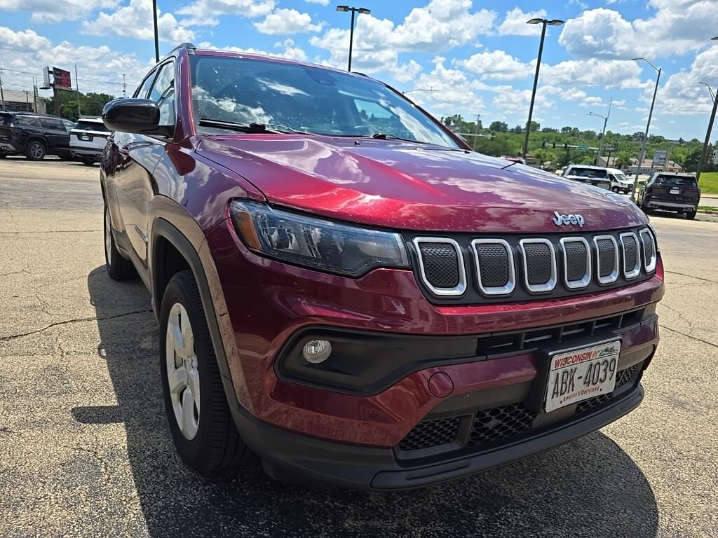 Used 2022 Jeep Compass Latitude SUV