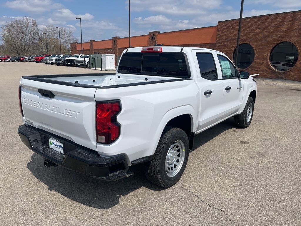 2025 Chevrolet Colorado LT photo 3