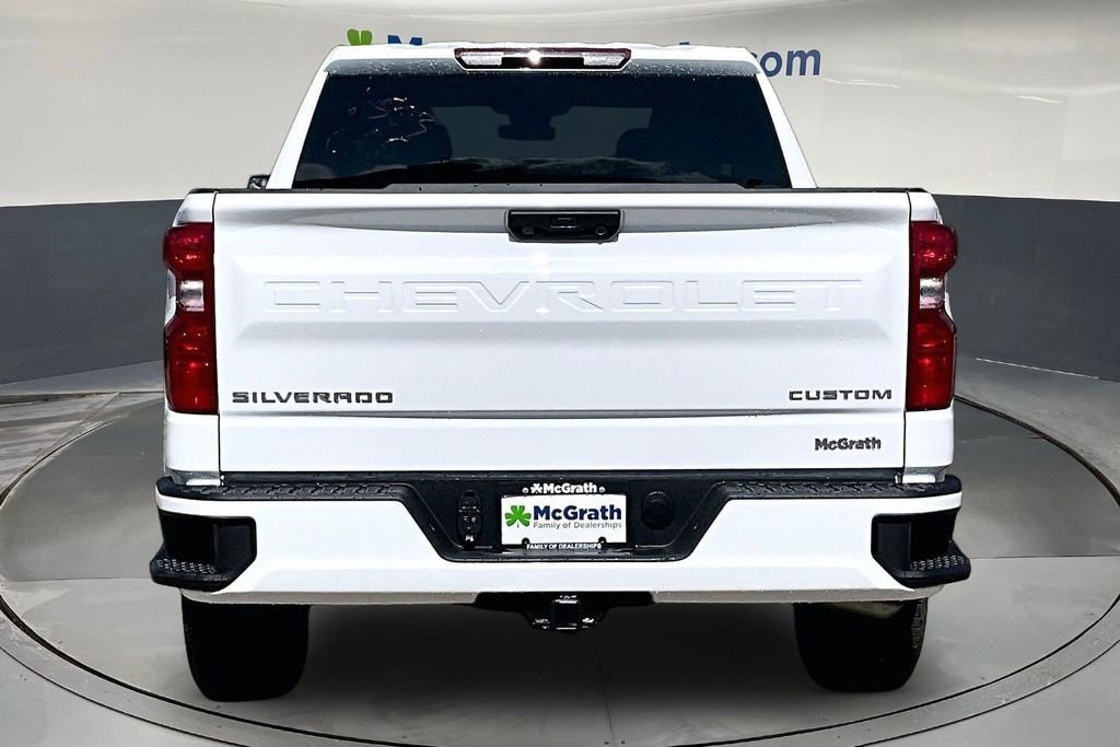 New 2026 Chevrolet Silverado 1500 Custom Truck