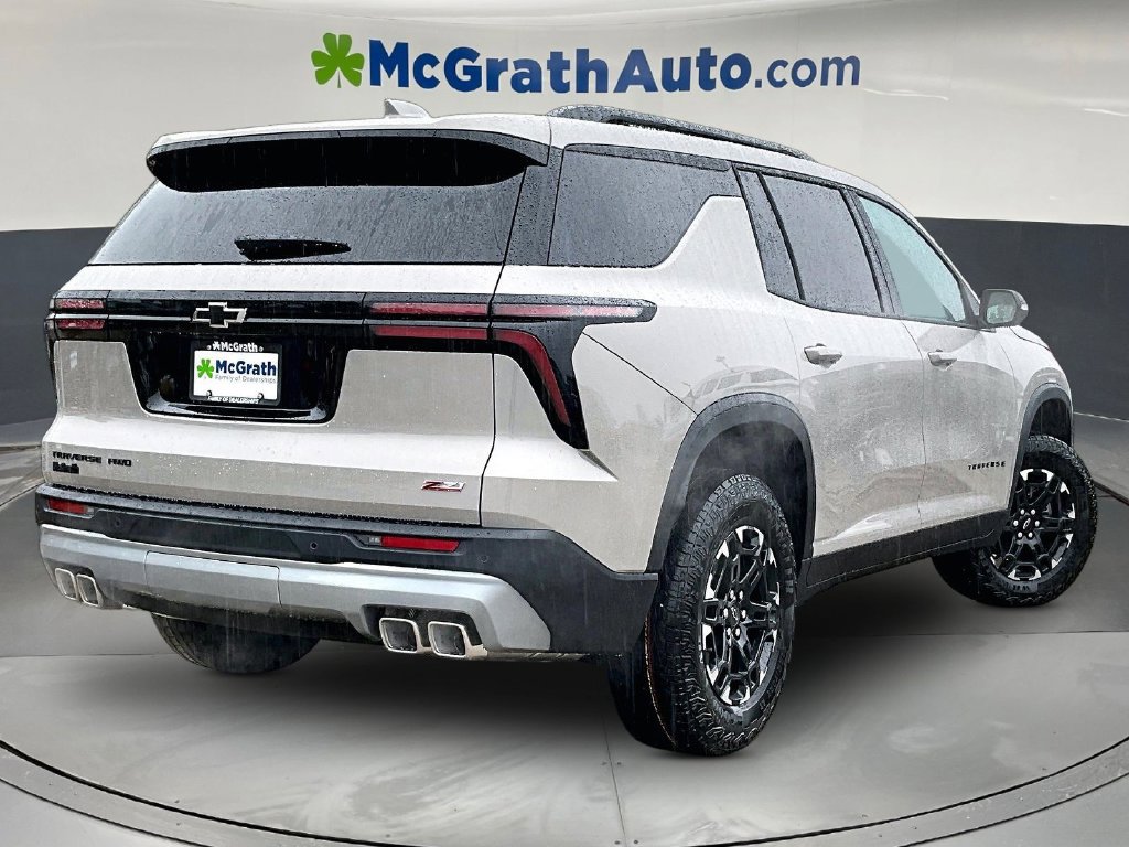 2027 Chevrolet Traverse Z71 - Photo 7