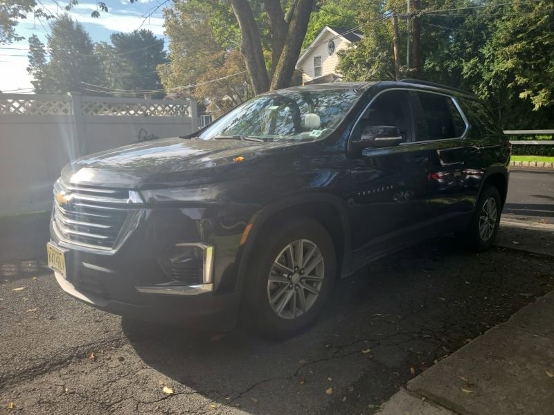 2023 Chevrolet Traverse Leather photo 2
