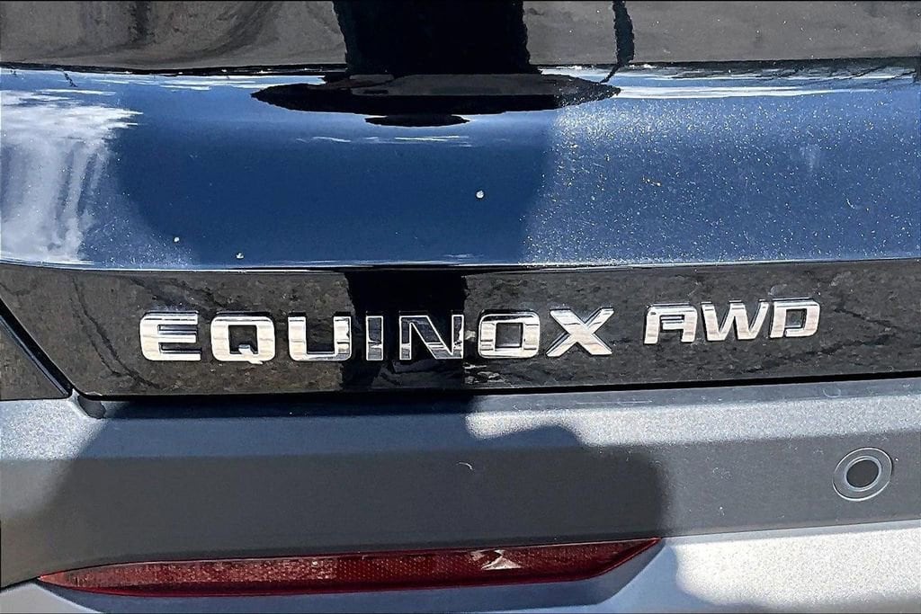 2025 Chevrolet Equinox LT - Photo 28