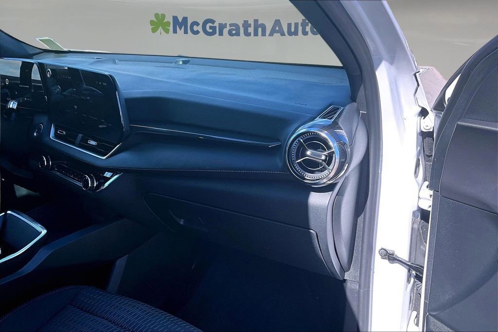 2025 Chevrolet Equinox LT - Photo 29