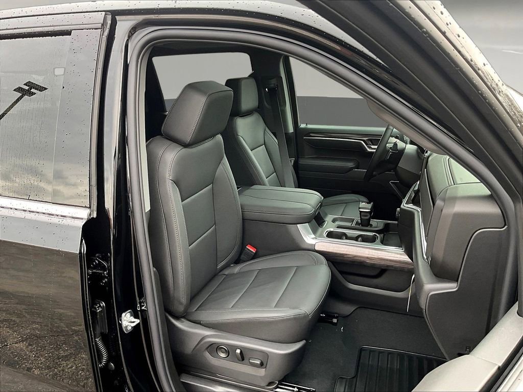 2026 Chevrolet Silverado 1500 LTZ - Photo 14