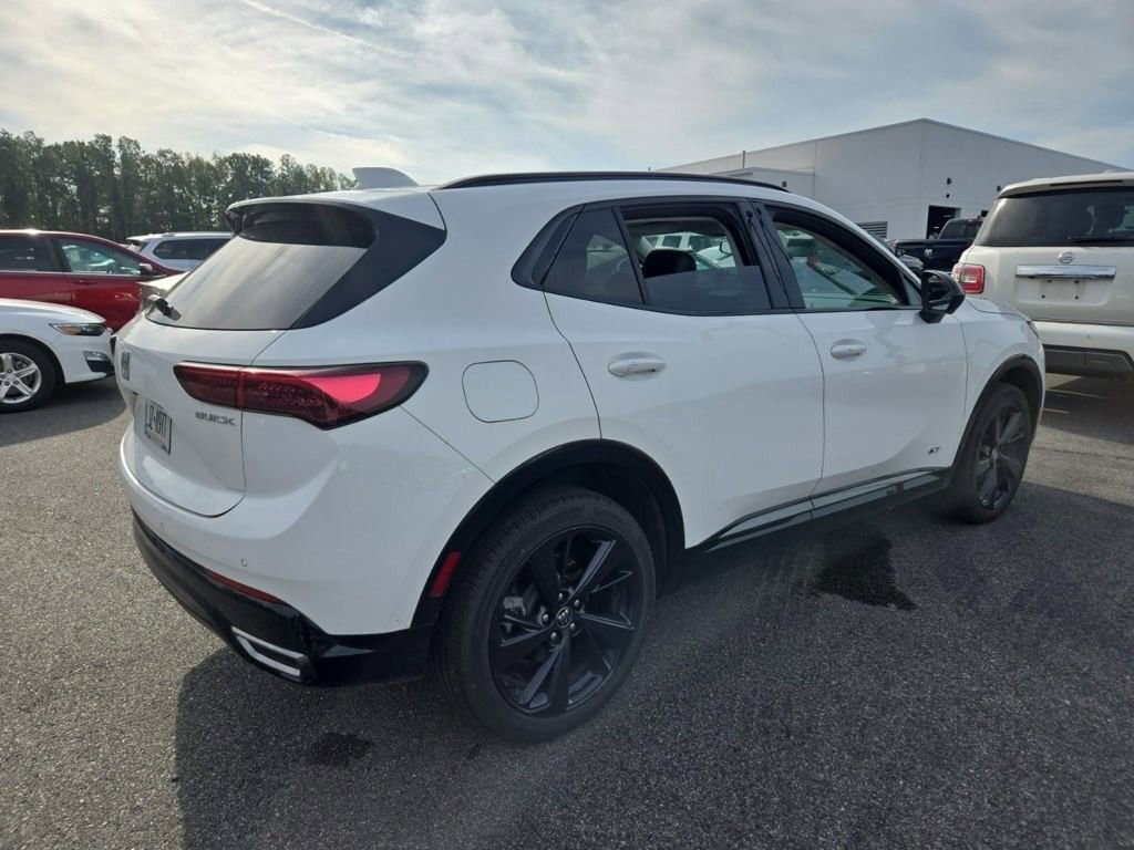 2024 Buick Envision Sport Touring photo 2