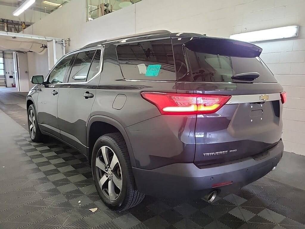 Used 2021 Chevrolet Traverse LT Leather SUV