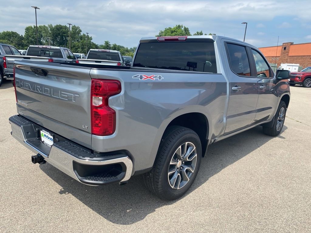 2026 Chevrolet Silverado 1500 LT photo 3