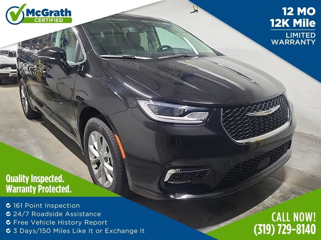 2024 Chrysler Pacifica Touring L AWD's photo
