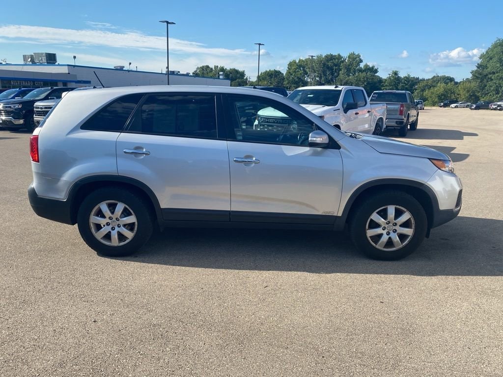 2012 Kia Sorento LX photo 2
