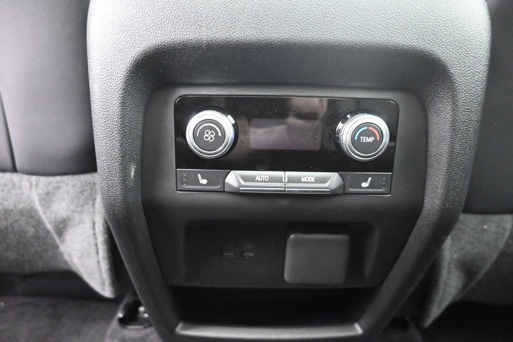 2026 GMC Acadia Denali - Photo 17